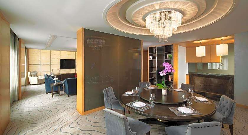 Avani Ratchada Bangkok Hotel