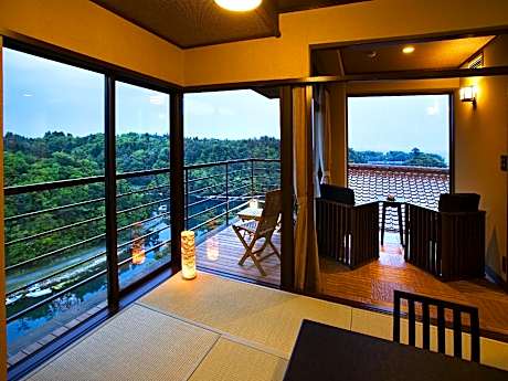 Japanese-Style Premium Twin Room with Ocean View