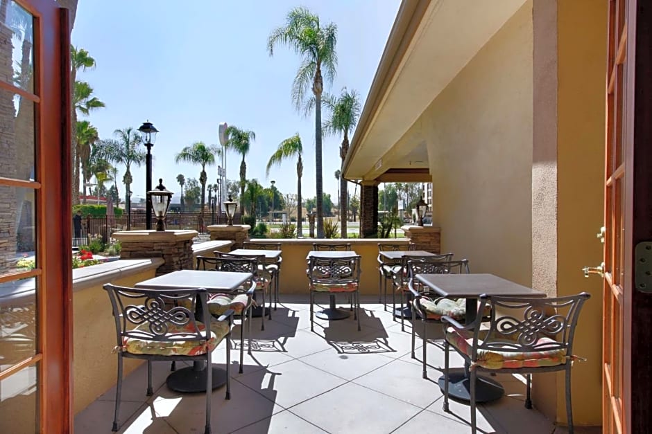 SureStay Plus Hotel by Best Western San Bernardino South