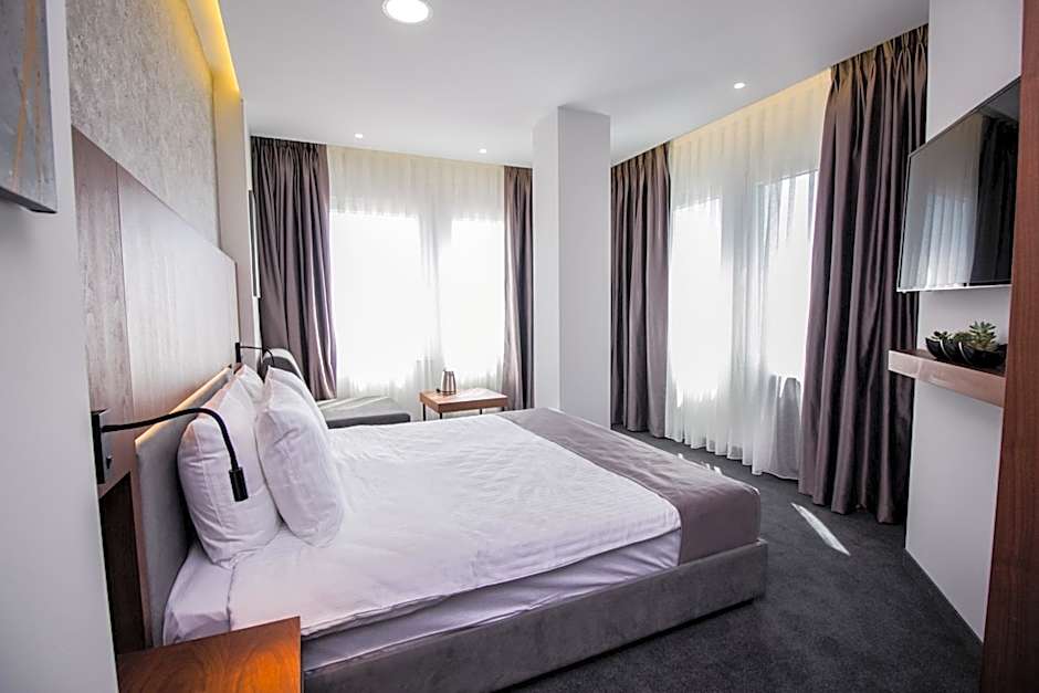 Hotel Bograd - Apartments & Lounge Station
