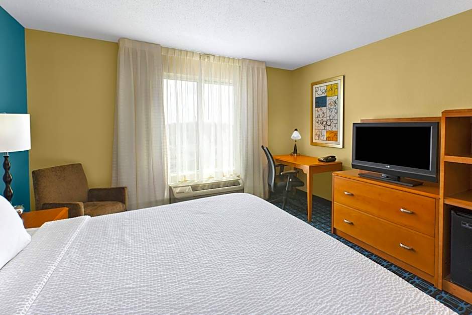 Fairfield Inn & Suites by Marriott Lexington North