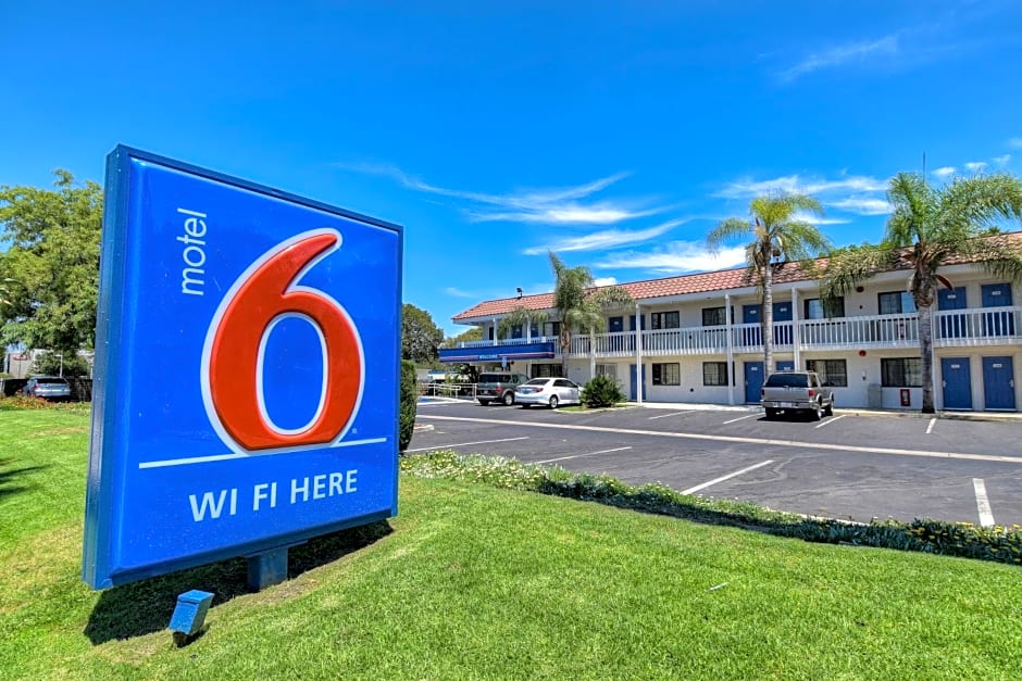 Motel 6-Pomona, CA - Los Angeles