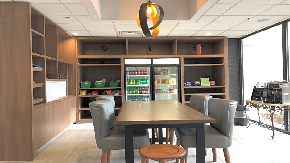 Holiday Inn Roanoke - Valley View By IHG
