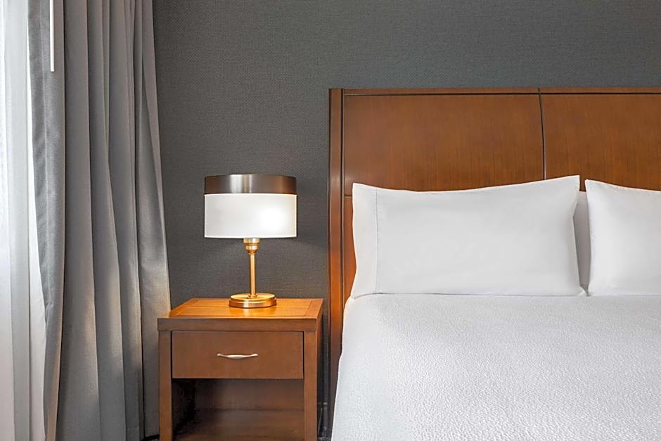 Hilton Garden Inn Burlington Downtown