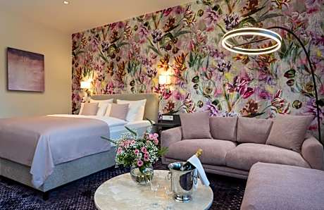 Grand Deluxe Double Room