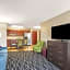 La Quinta Inn & Suites by Wyndham Norwich-Plainfield-Casino
