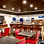 Holiday Inn Express & Suites Mitchell By IHG