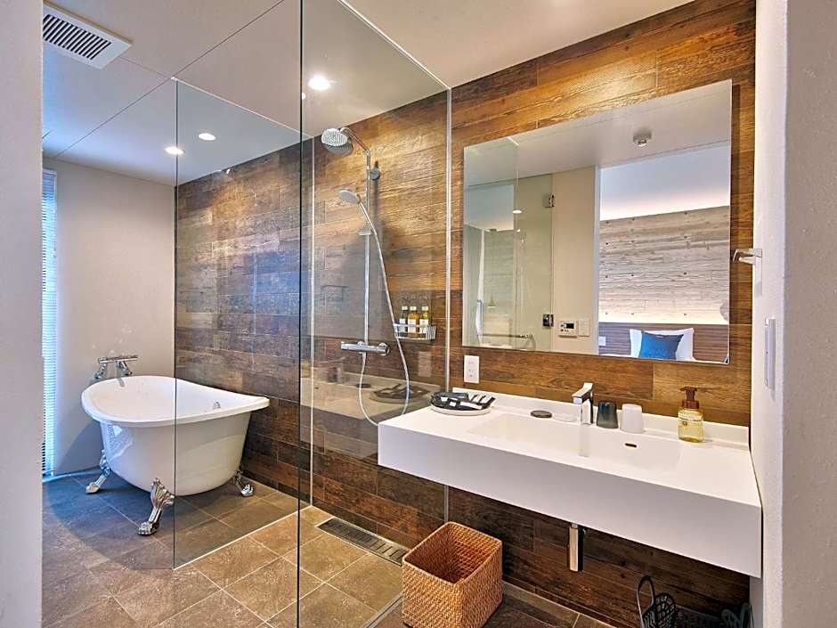 Yomitan Condhotel ND