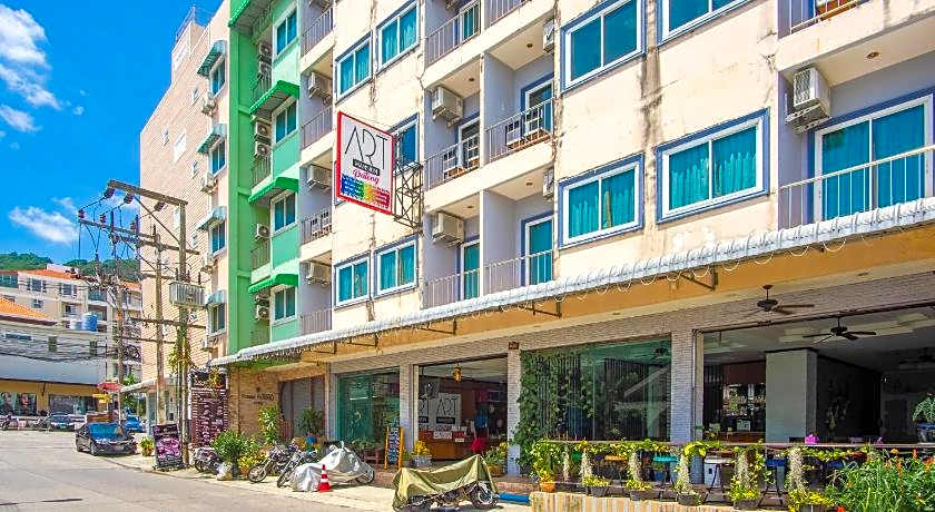 Art Mansion Patong Hotel