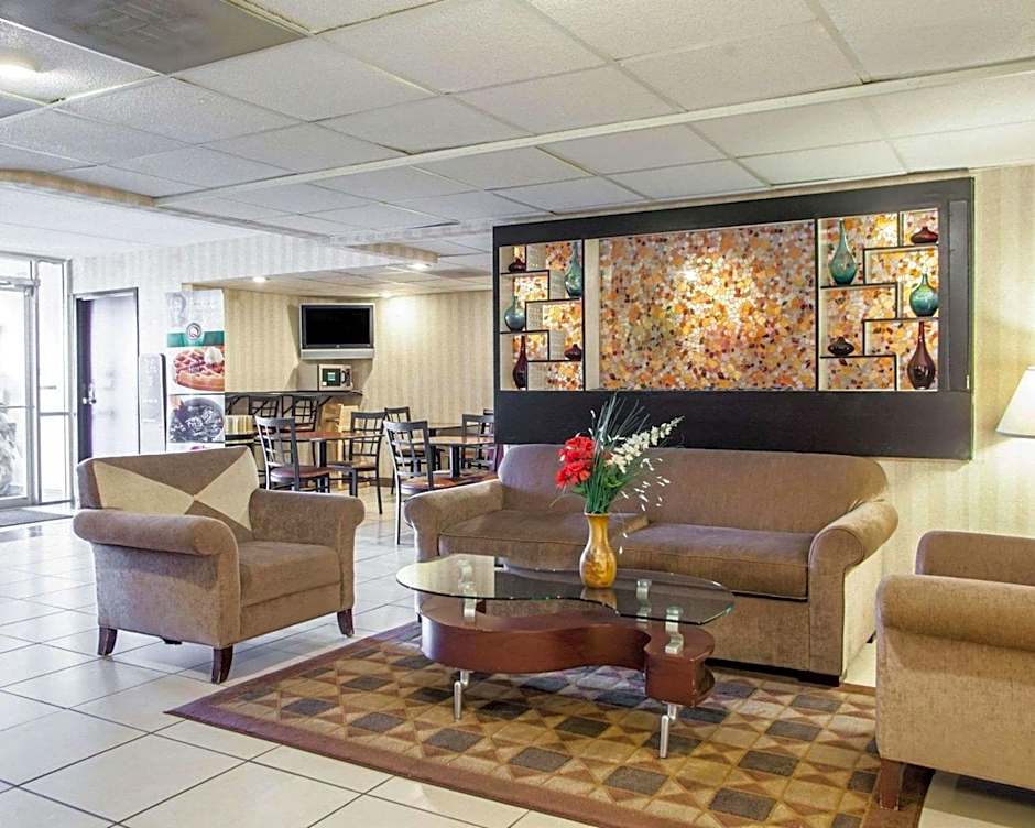 Quality Inn Aurora - Naperville Area