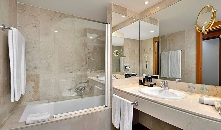 Best Western Premier CMC Girona