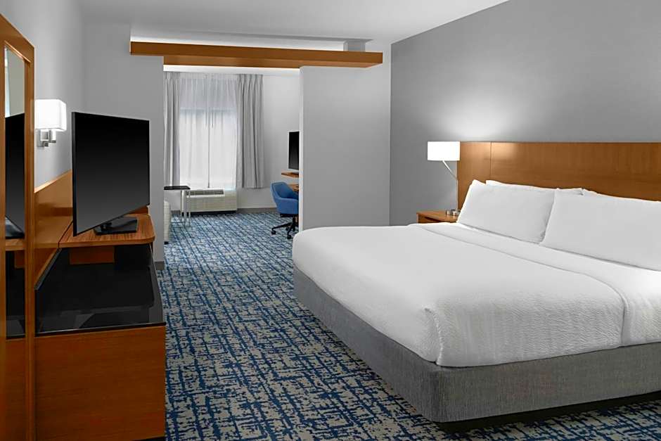 Fairfield Inn & Suites by Marriott Calhoun