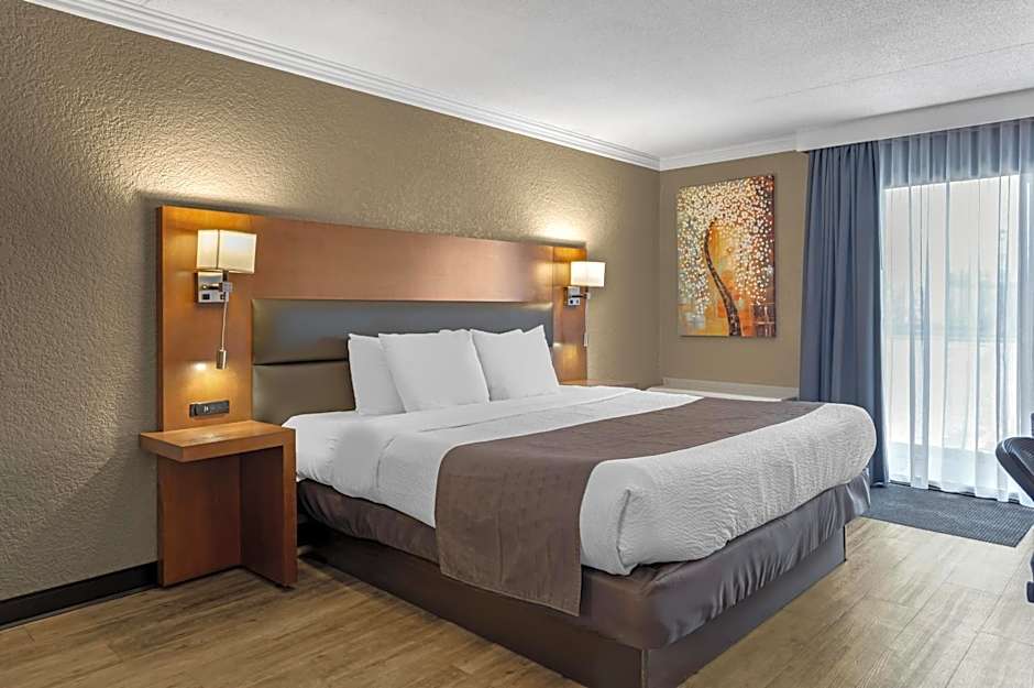 Best Western Plus Hotel Universel Drummondville