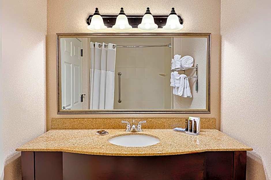 Independents Lexington Expo Hotel By IHG	