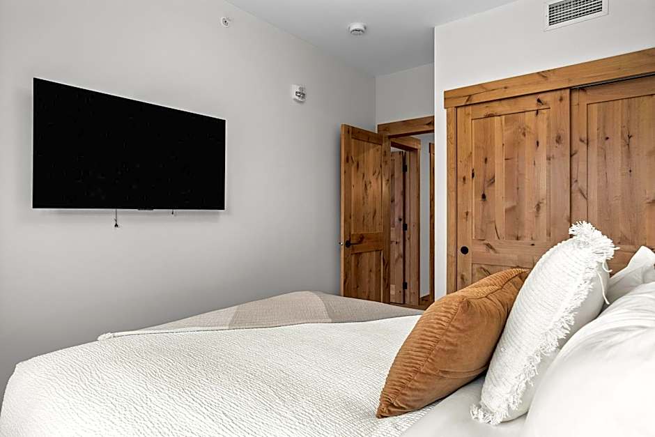 Spring Creek Luxury - managed by Little Sister Getaways