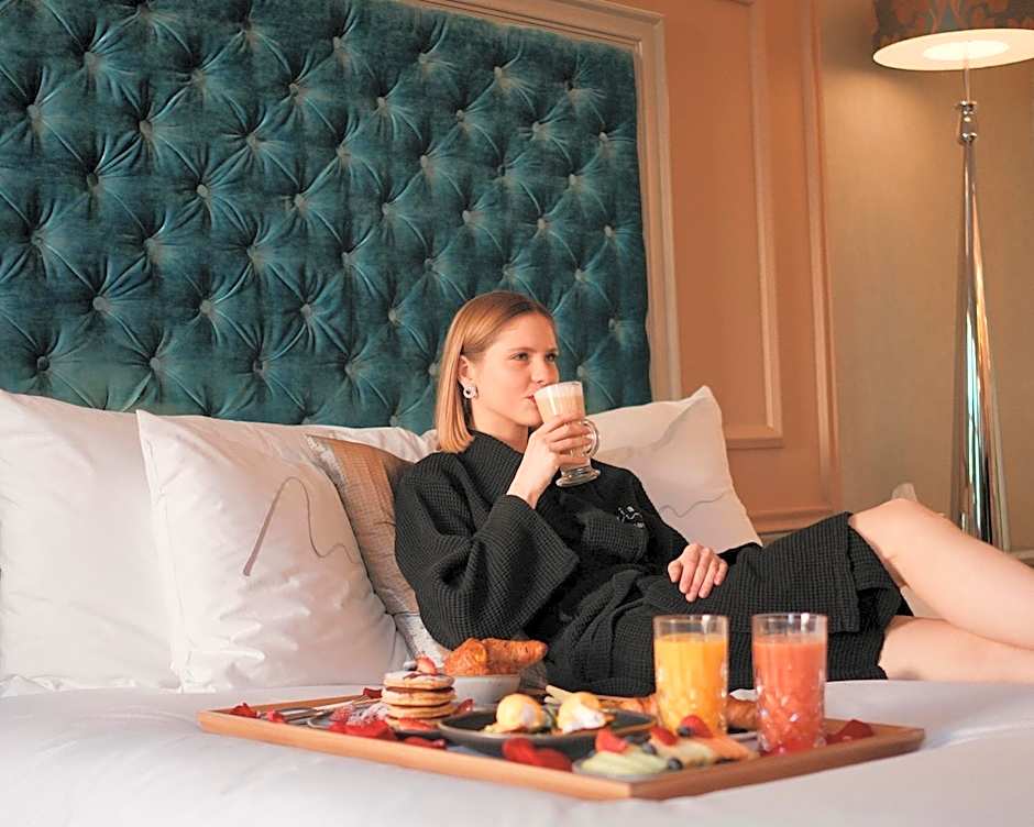 Aria Hotel Budapest by Library Hotel Collection