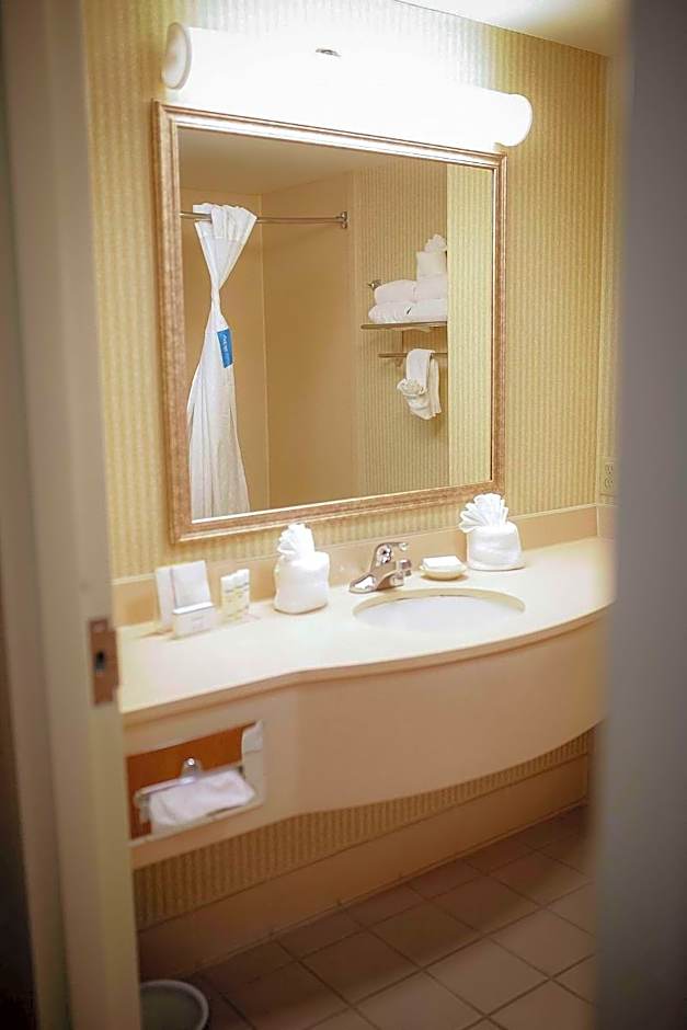 SureStay Plus Hotel by Best Western Chey
