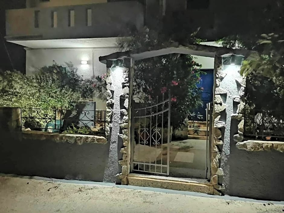 Zervakis Apartments "by Checkin"