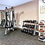 La Quinta Inn & Suites by Wyndham Detroit Metro Airport