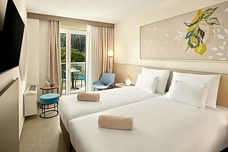 Standard Room with Extra Bed and Balcony