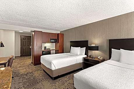 2 Double Beds Pool View Non-Smoking