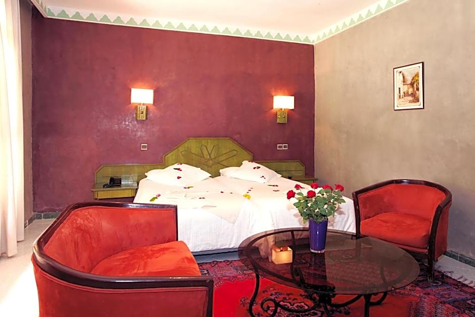 Chems Hotel