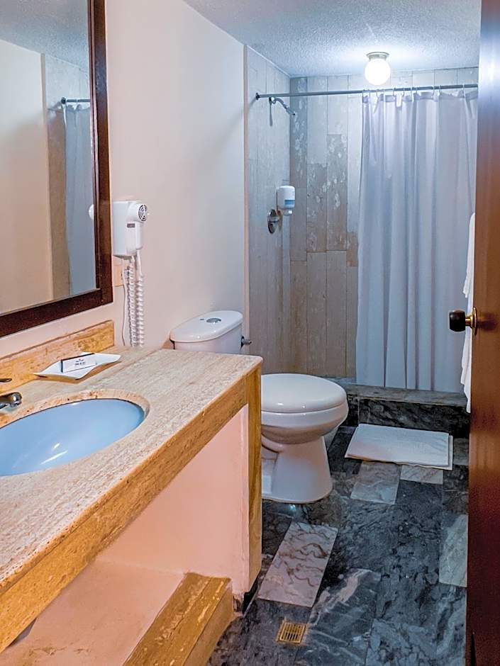 Torre de Cali Plaza Hotel