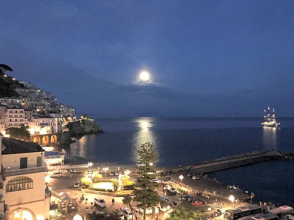 Hotel Croce Di Amalfi
