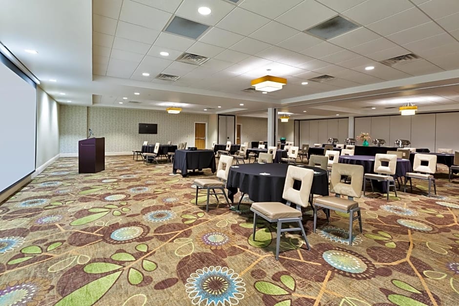 Holiday Inn Morgantown - University Area By IHG