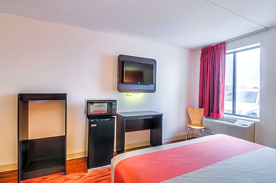 Motel 6-Lansing, IL - Chicago South