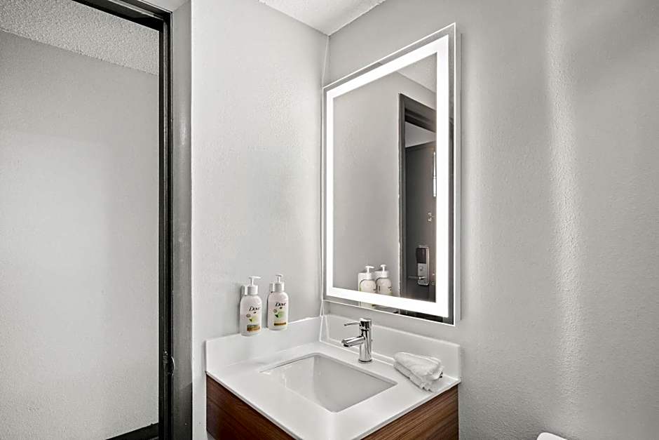 Microtel Inn & Suites by Wyndham Lexington