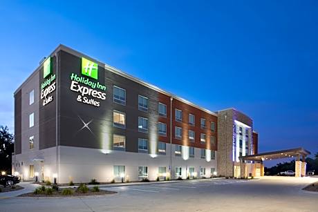 Holiday Inn Express & Suites Sterling By IHG