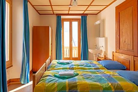 Twin Room with Shared Toilet