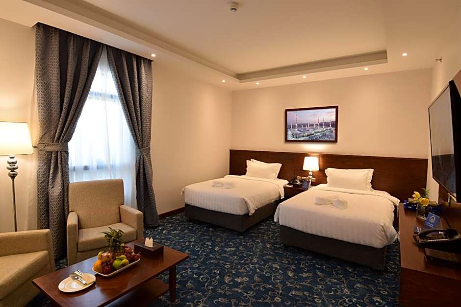 Zaha Al Munawara Hotel