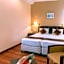 Devon Hotel