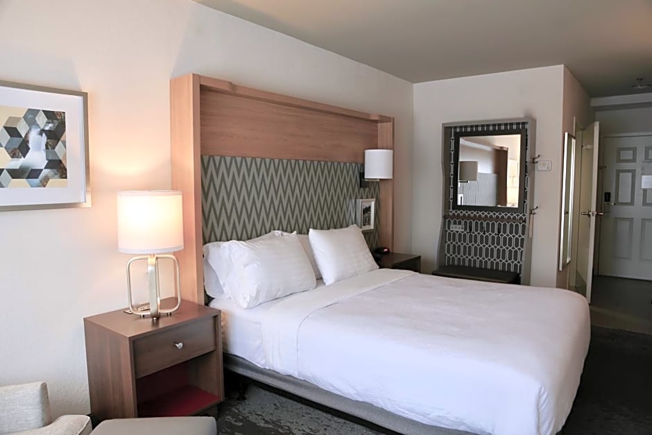 Holiday Inn Salem By IHG