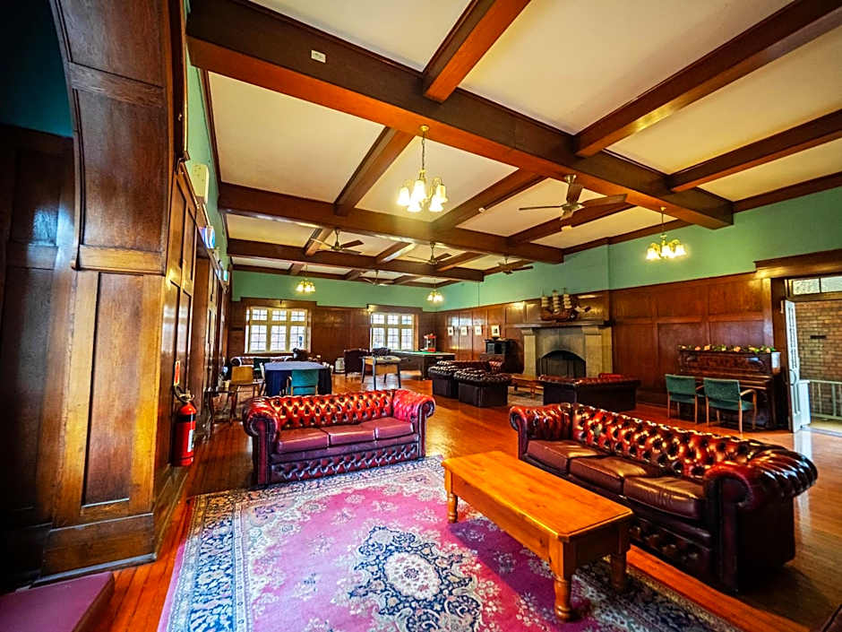 Newcastle Beach YHA Hostel