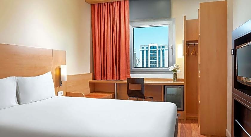 ibis Adana