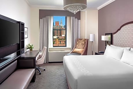 Queen Room