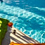 Contact Hotels Les Pierres Dorees