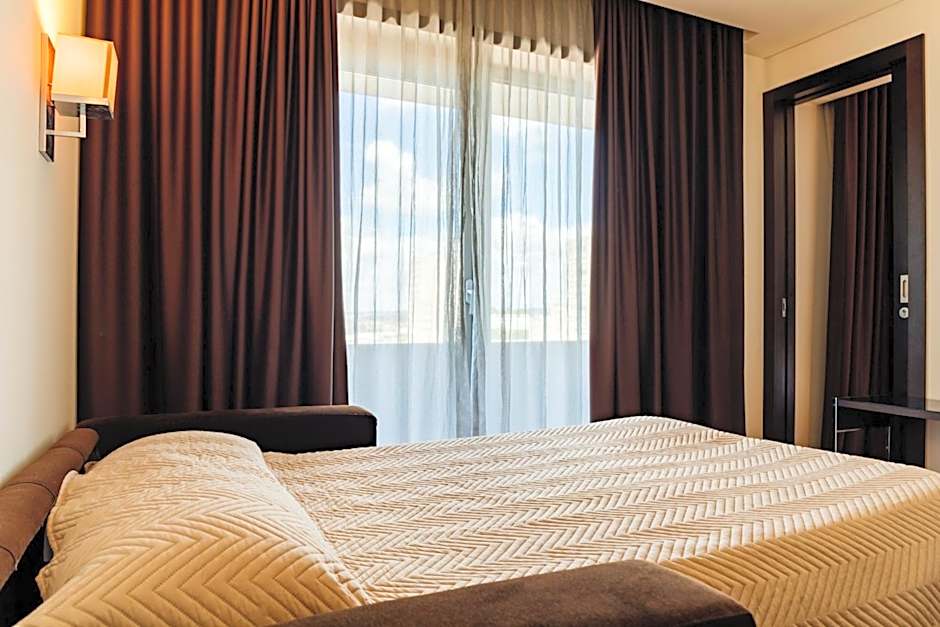 Axis Porto Business & Spa Hotel
