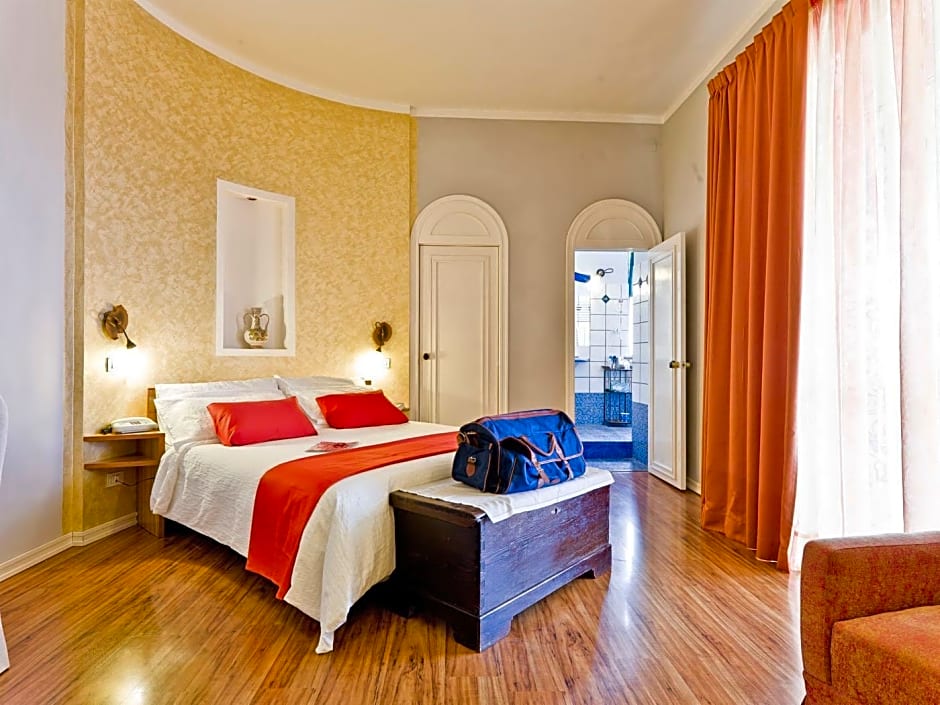 Photo 1 of 10 of Junior Suite