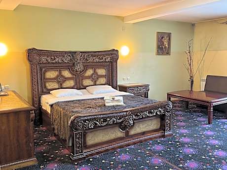 Junior Suite Room