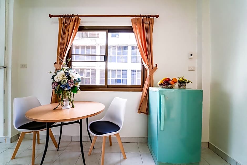 OYO 75377 Check In House