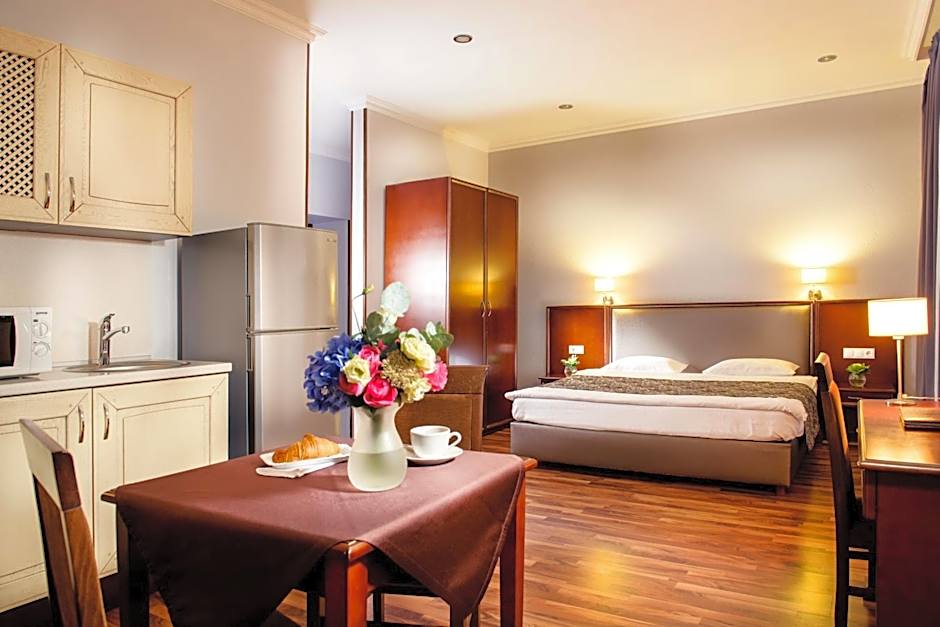Greguar Hotel by UHM