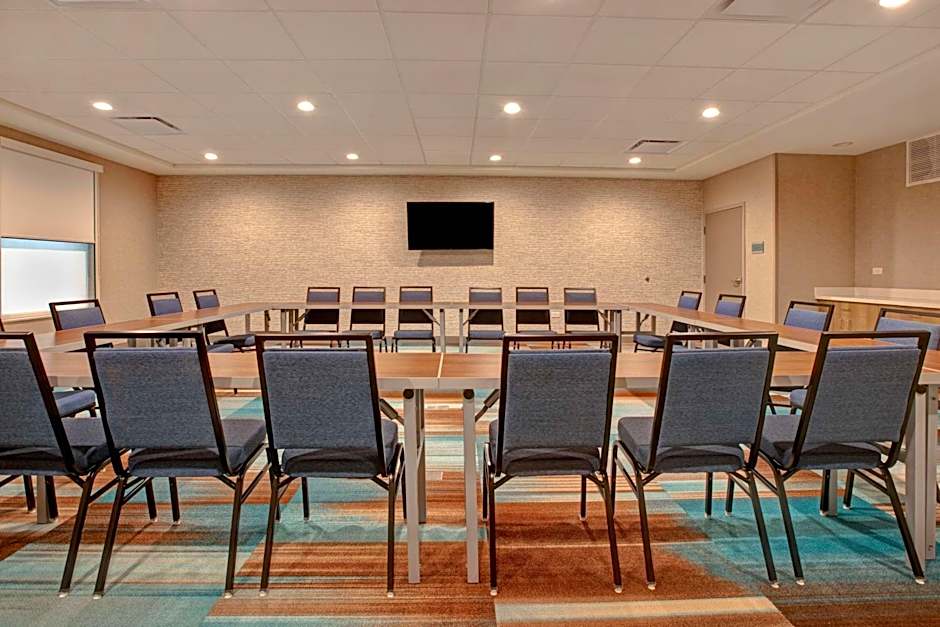 Home2 Suites By Hilton Loves Park Rockford