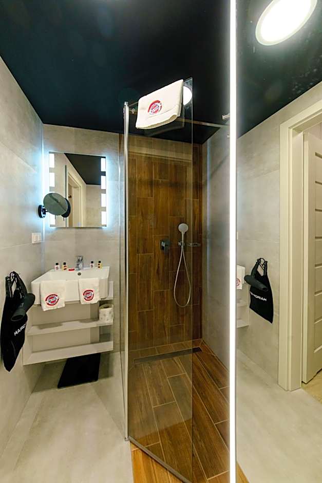 Kamienica no 111a Warsaw Airport