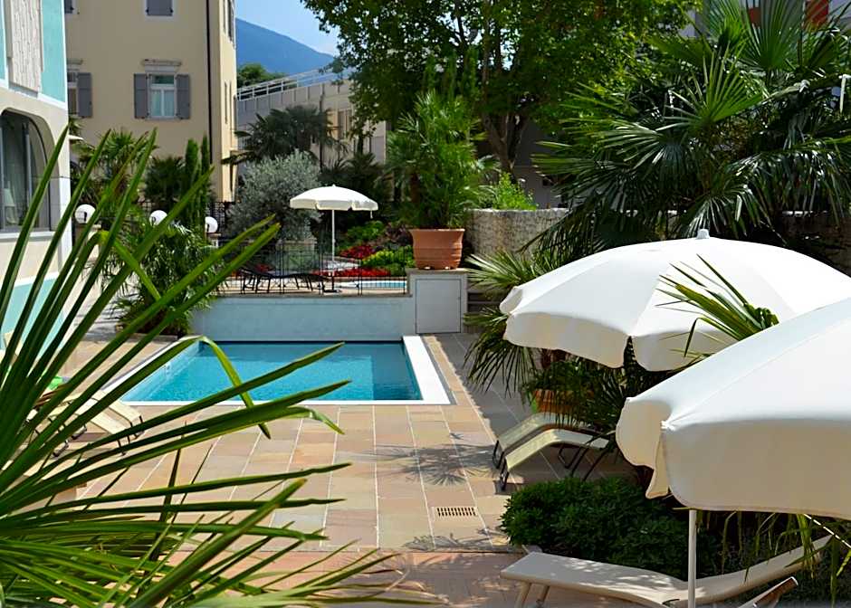 Photo 1 of 50 of Hotel Leon d'Oro