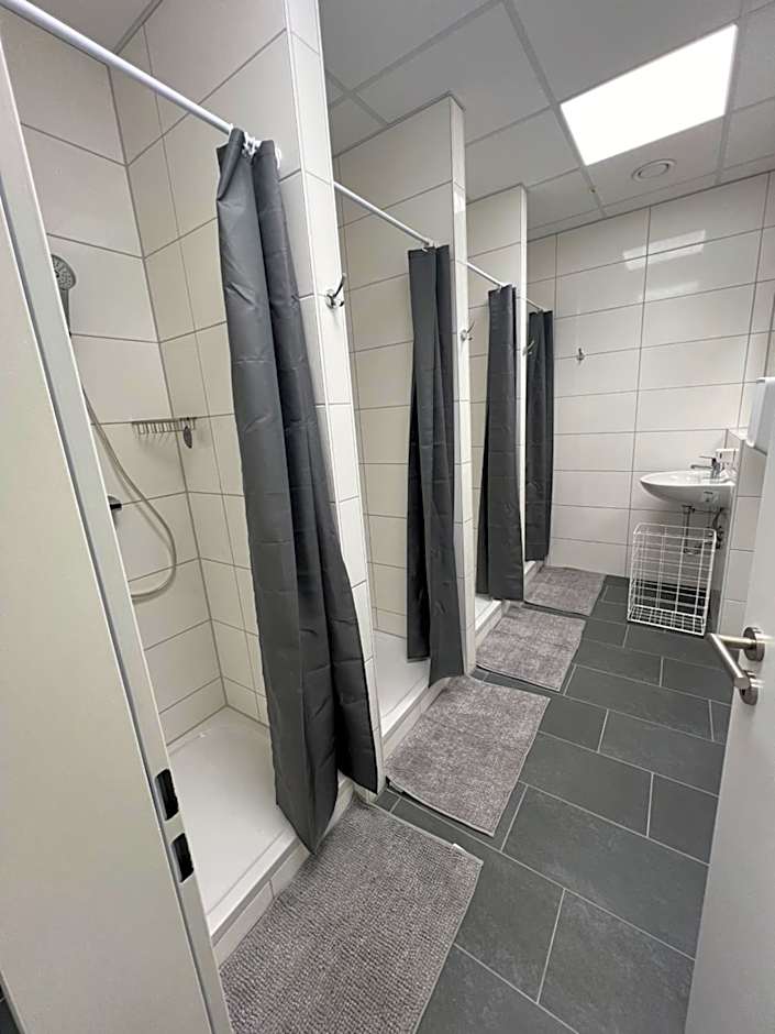 DRIVER ROOMS