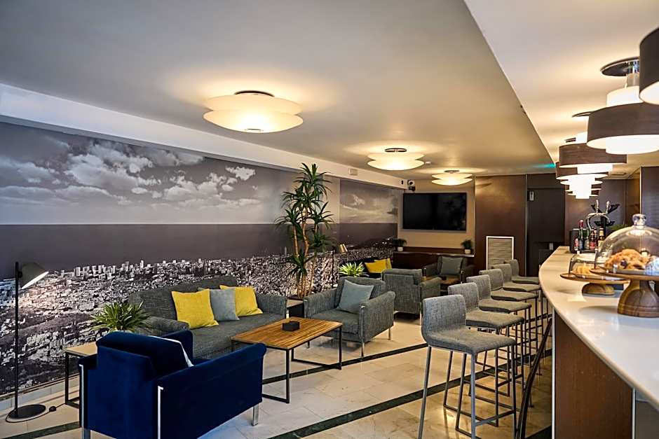 Catalonia Atenas Hotel